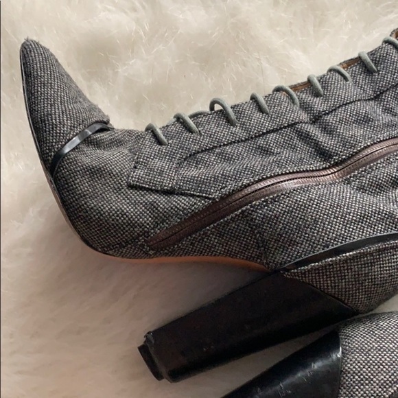 L.A.M.B. | Lace up knee high heeled boot - Picture 13 of 16